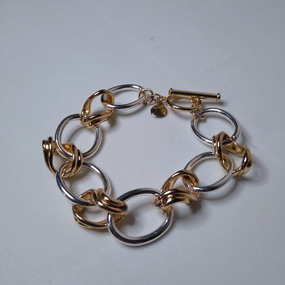 Large Metal Chain Bracelet 8.5 Inches - Picture 2 of 12